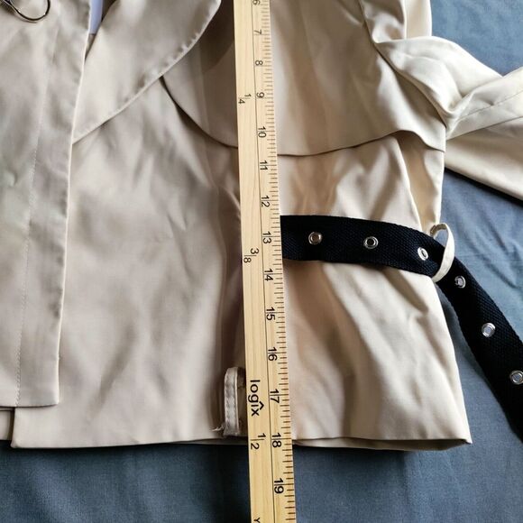 Akira Women M Taupe Crop Trench Jacket Black/Taupe Studded Straps NWT MSRP $80 - Picture 8 of 10